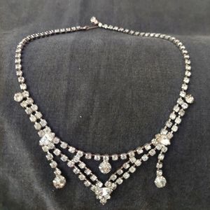 Cheeky vintage necklace